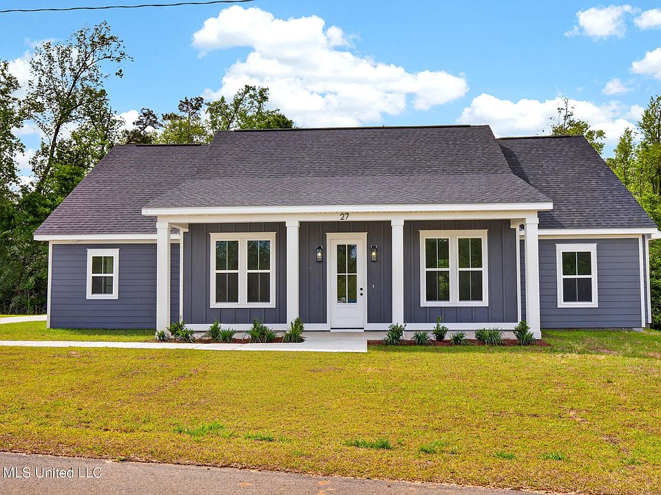 1st image of 27 Shadow Wood Dr