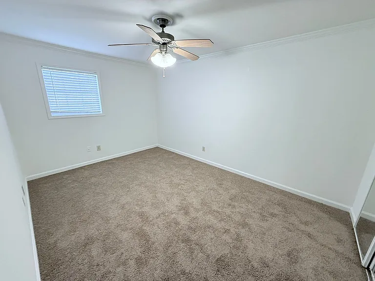 1100 Park Ln #201 — Photo 14