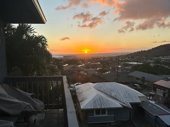 1574 Wailele St Floor 3, Honolulu, HI 96819