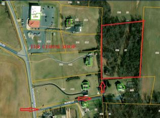 Tinkling Spring Rd, Stuarts Draft, VA 24477