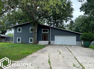 105 Timberline Trl, Algona, IA 50511
