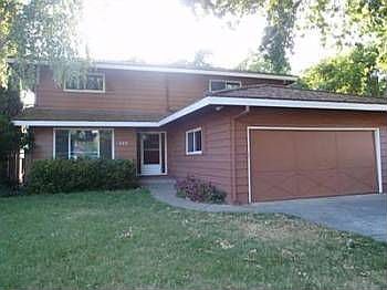 1st image of 752 Pendegast Cir