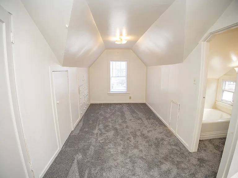 1214 E Dunklin St #B — Photo 7