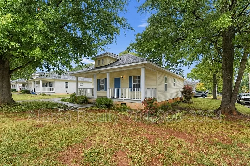 3 bed, 1170 sqft, $1,850 — Photo 2