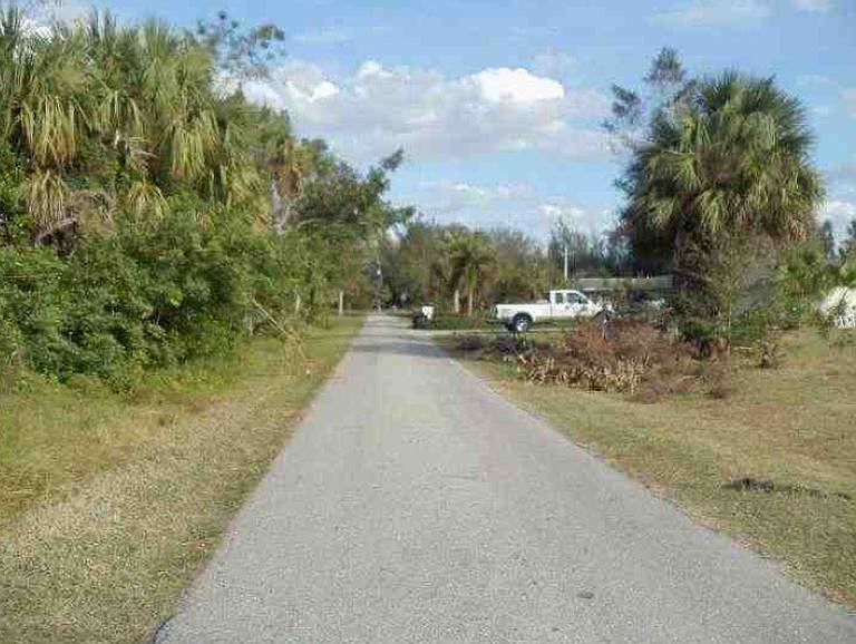 2nd image of 3625 Dawson Ln