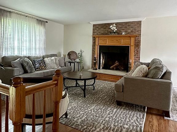 2nd image of 7226 Marr Dr