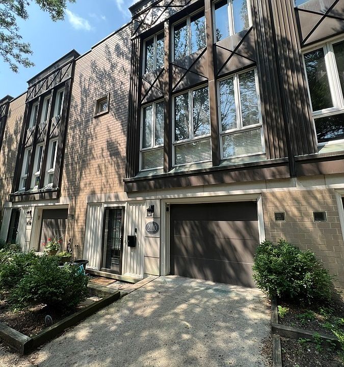 1st image of 2110 N Lakewood Ave