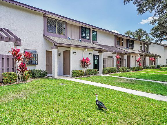 3rd image of 4823 NW 82nd Avenue #1003