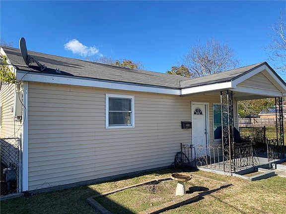 3rd image of 1116 Tennessee St