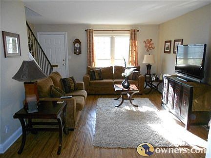 1st image of 22111 Oxnard St