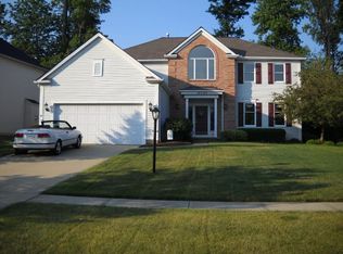19383 Saratoga Trl, Strongsville, OH