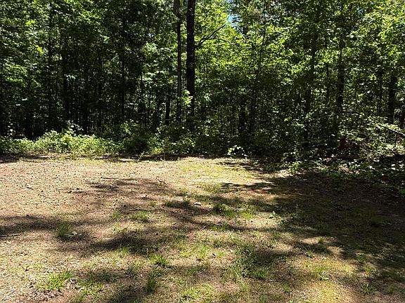 5th image of 152 Fairgrounds Rd