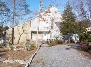 1 Turnberry Ct, Medford, NJ 08055