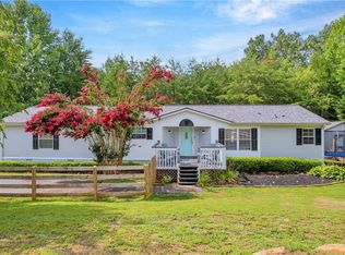 575 Shenandoah Dr, Dahlonega, GA 30533