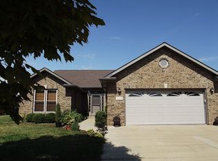 1217 Northfield Ct, Rochelle, IL 61068