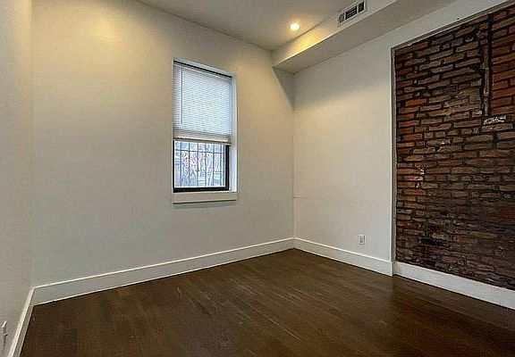 5th image of 17 Troutman St #1A