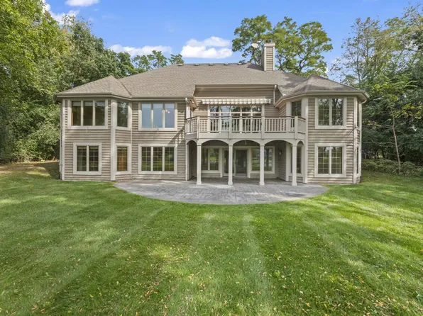 1241 North Laurel LANE, Oconomowoc, WI 53066