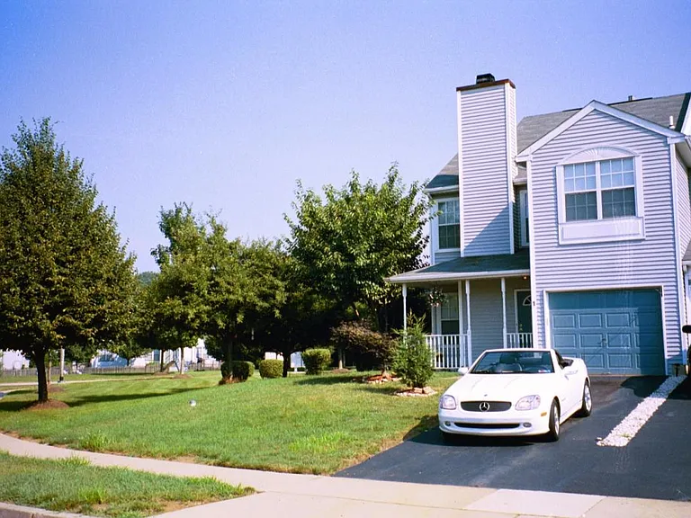 1 Aster Way — Photo 5