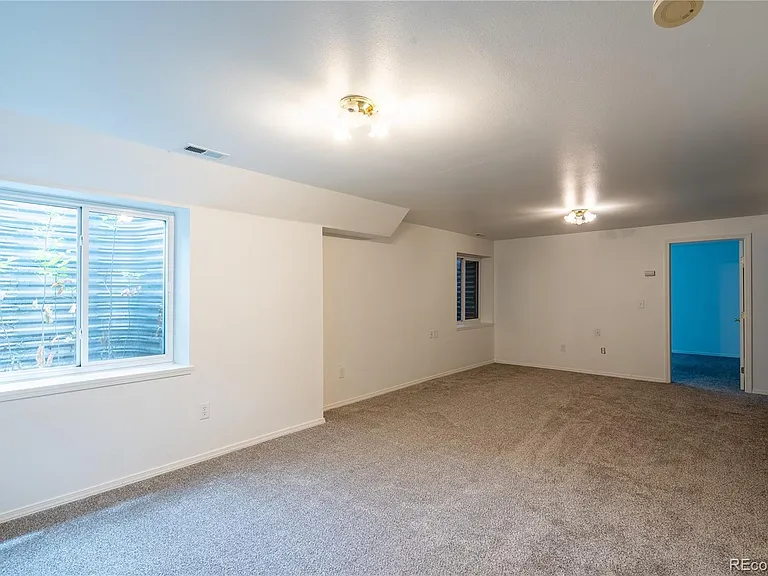 6431 Gemfield Dr — Photo 22