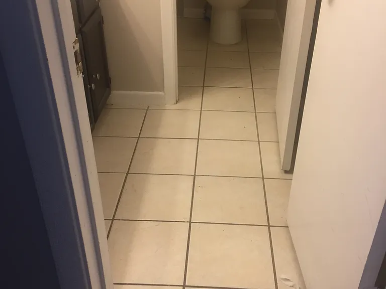 2nd bathroom Upstairs