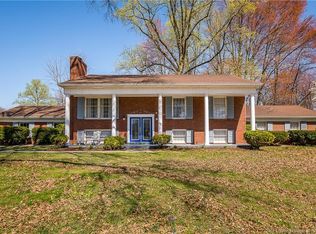 3018 Seminole Dr, Jeffersonville, IN 47130