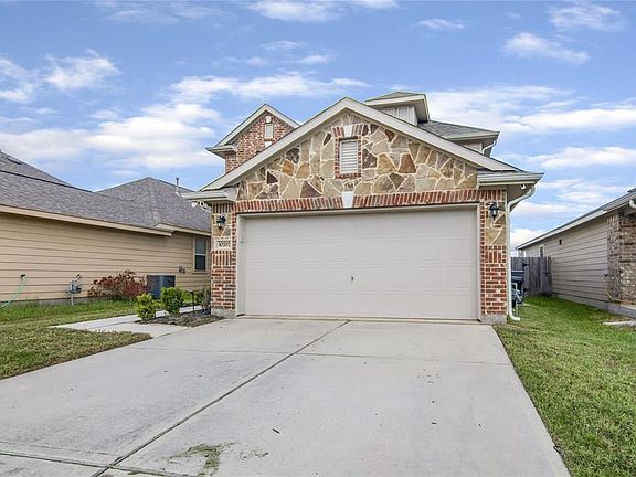 3rd image of 10707 Sun River Falls Dr