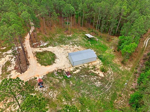 5th image of 705 Pine Grove Rd