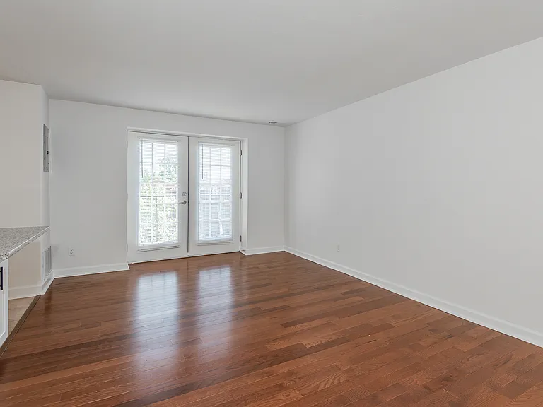 5630 Pershing Ave #52 — Photo 7