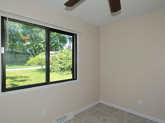 5th image of 7387 S Delaine Dr #30
