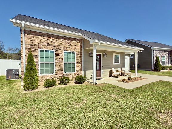 3rd image of 172 Nichols Dr