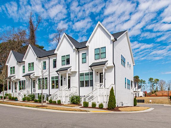 3rd image of 4934 Trek Ln