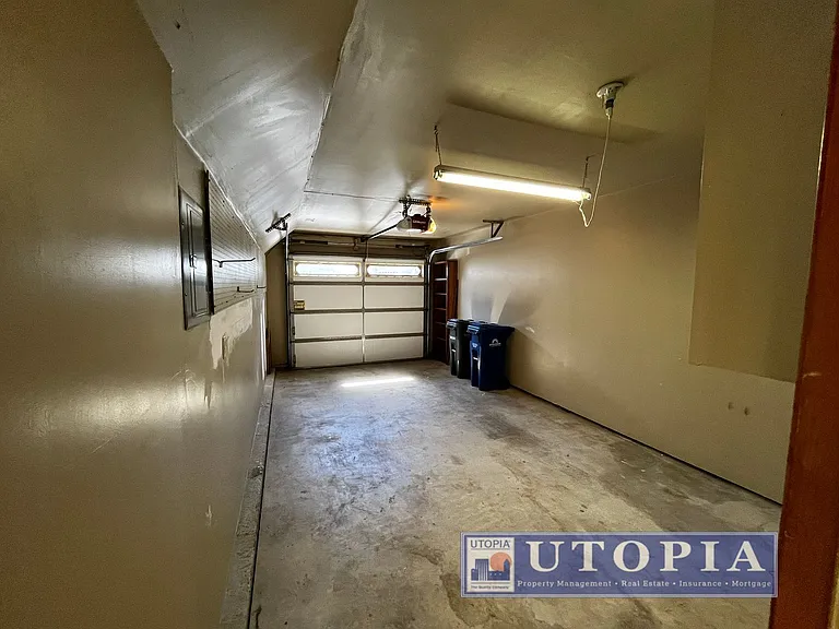 2726 Hampton Ln — Photo 46