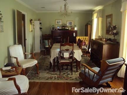 2nd image of 810 Pine Alley Dr