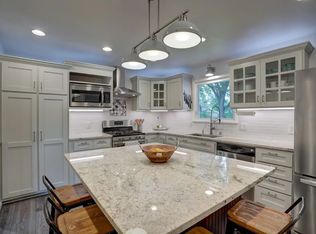 2911 Northbrook Dr #1, Middleton, WI 53562