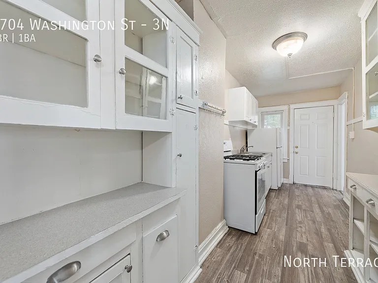 3704 Washington St #3N — Photo 1