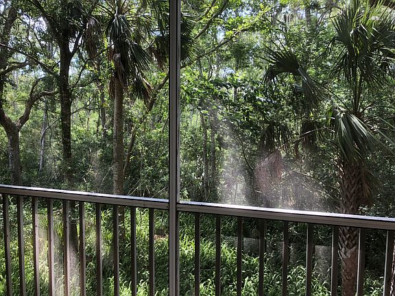 Screened in Porch