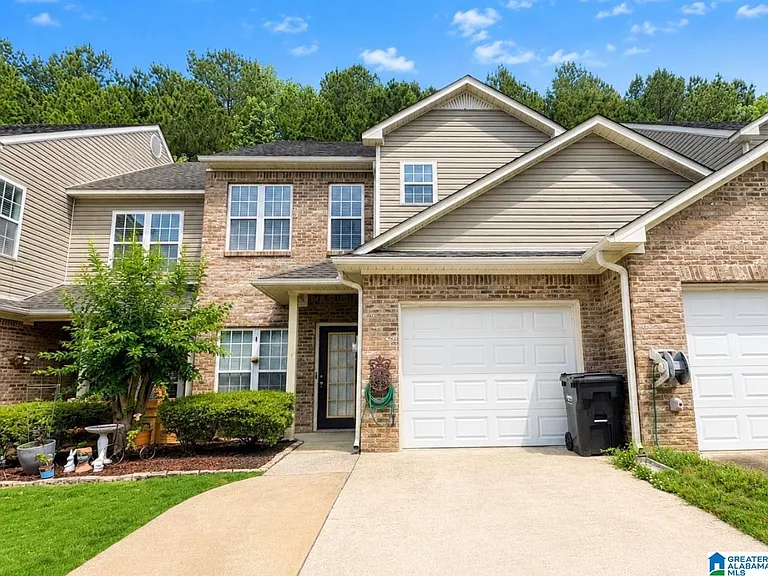 1443 River Walk Cir — Photo 1