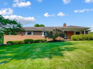 1858 Devon Dr, Springfield, OH 45503