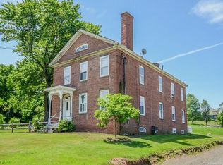 49 Brown St, Bloomfield, CT 06002