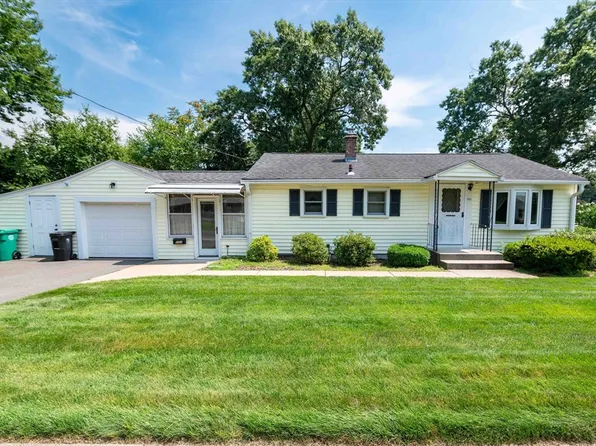 551 Prospect St, Chicopee, MA 01020