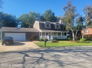 2403 Rolling Acres Dr, Champaign, IL