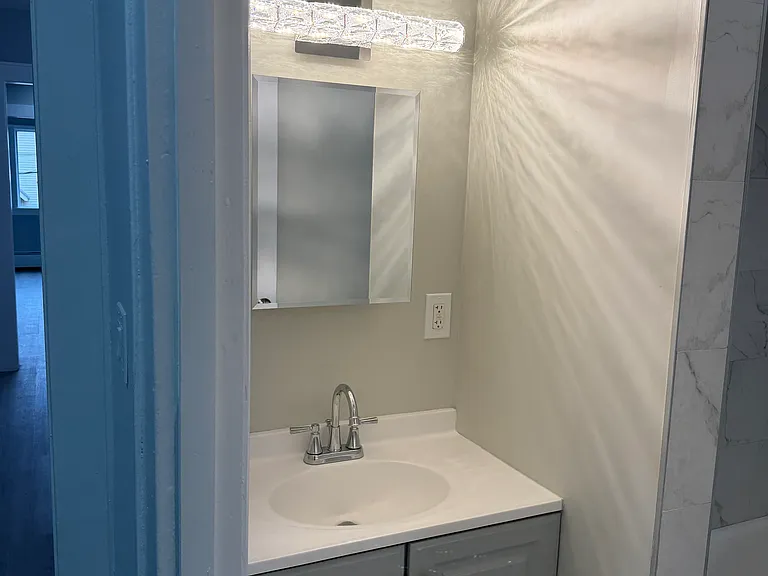33-35 Cedar Ave #2 — Photo 15