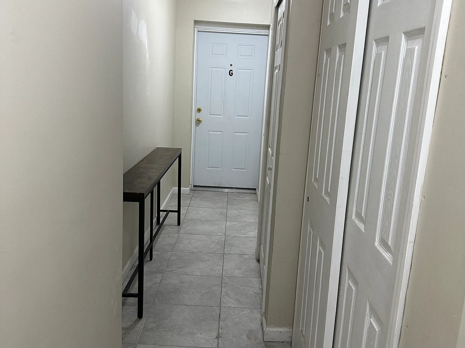 2 bed, 800 sqft, $2,300 — Photo 2