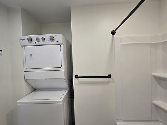 5th image of 20-22 Poirier Pl #3