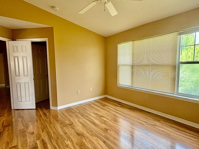 15207 Harbour Vista Cir — Photo 5