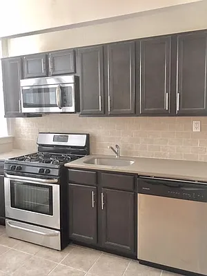 Rented by Quest Realty Sunnyside Corp | media 14