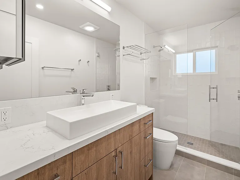 103 W Calle Crespis #C — Photo 6