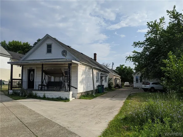 810 S Park Ave, Buffalo, NY 14210