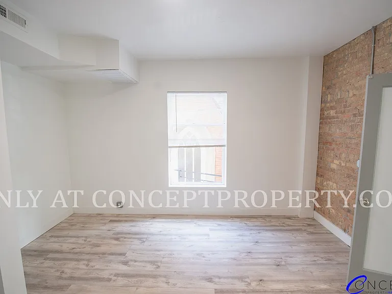 First Avenue Flats — Photo 109