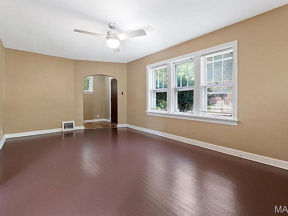 5th image of 2134 Rosebud Ave
